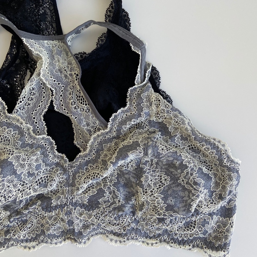 2 Bralettes - Picture 3 of 9